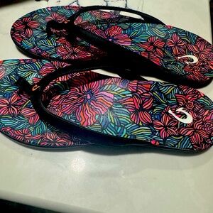 olukai women’s black sandals